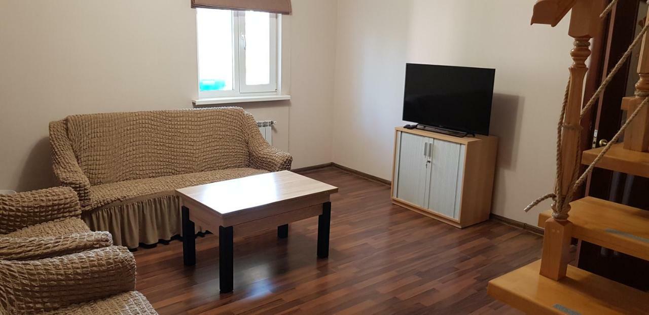 Goratwins Guest House Near Boryspil Airport Гора Экстерьер фото